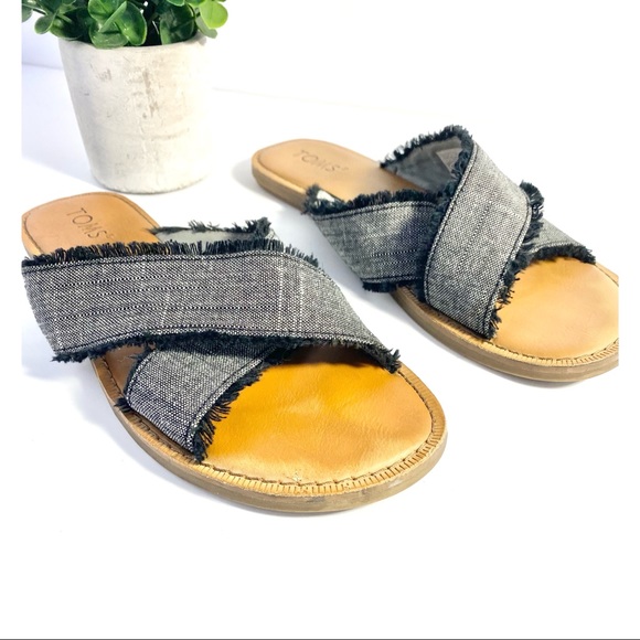 Toms Fringe Vivian Sandal - Picture 2 of 4